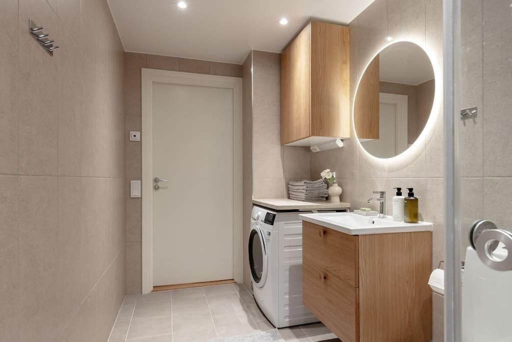Appartamento Modern Elegance I Hagastaden Stoccolma Esterno foto