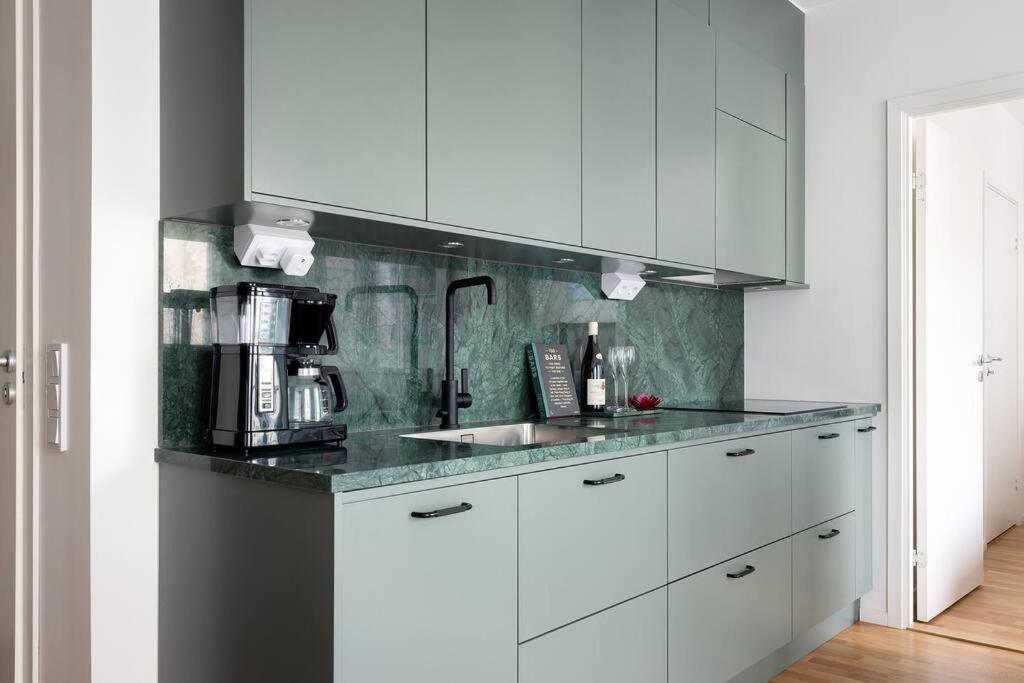 Appartamento Modern Elegance I Hagastaden Stoccolma Esterno foto